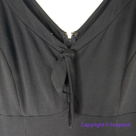 Unique Vintage black fit and flare dress short sleeves with tie bow, size 2XL - Picture 4 of 14